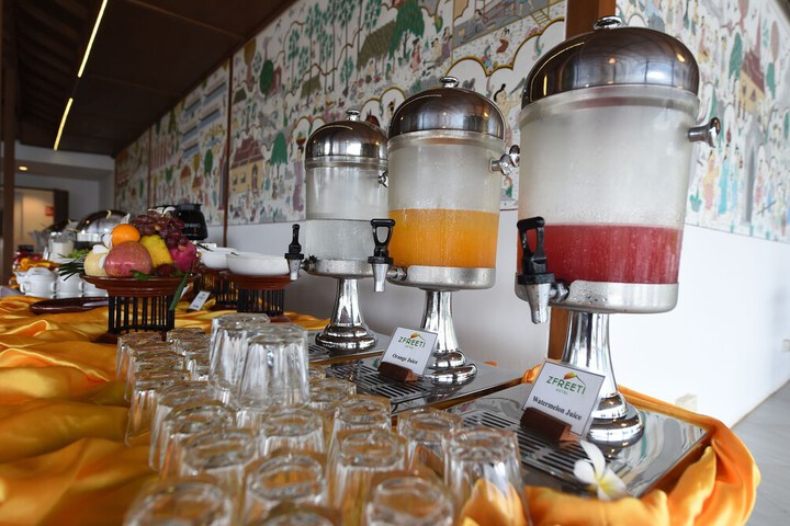 Breakfast/Coffee Service 62 of 80