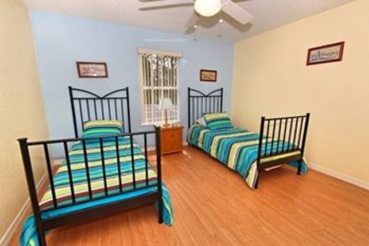 Room 9 of 31
