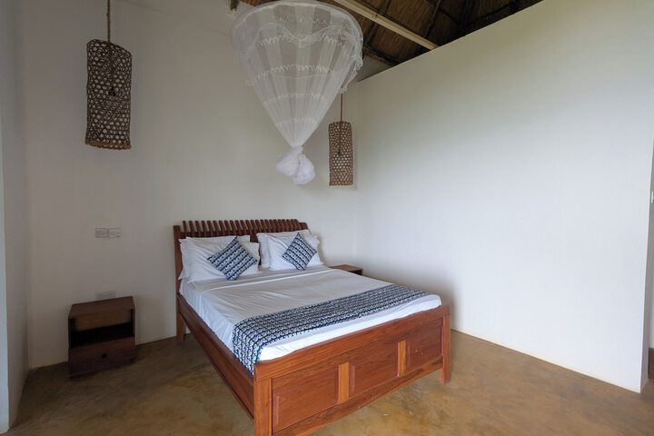 Room 7 of 28