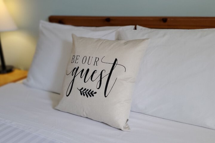 Quadruple Deluxe Queen Bed (6 of 10)