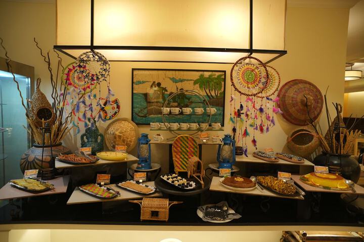 Dining 64 of 84
