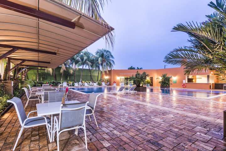 Terrace/Patio 71 of 74