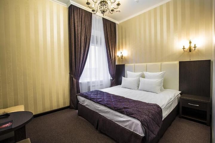 Room 16 of 33