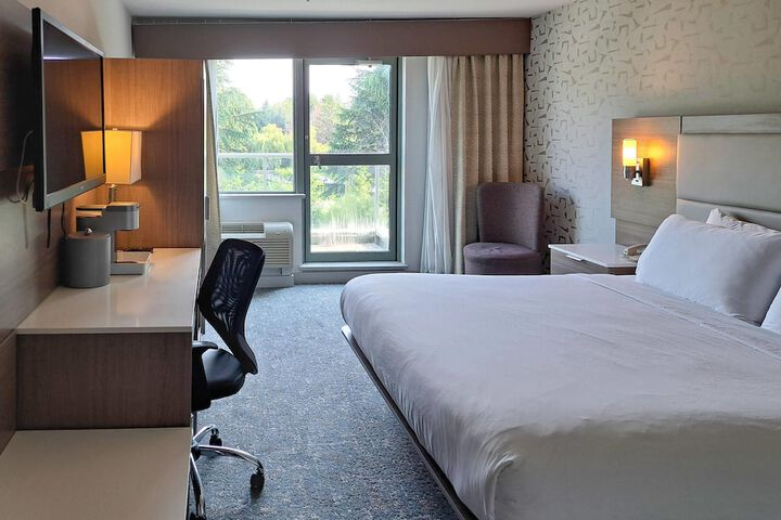 Room 7 of 25