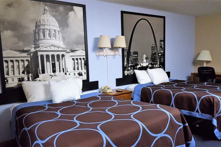 1 Queen Bed (17 of 18)