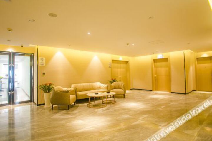 Hotel Interior 9 of 25