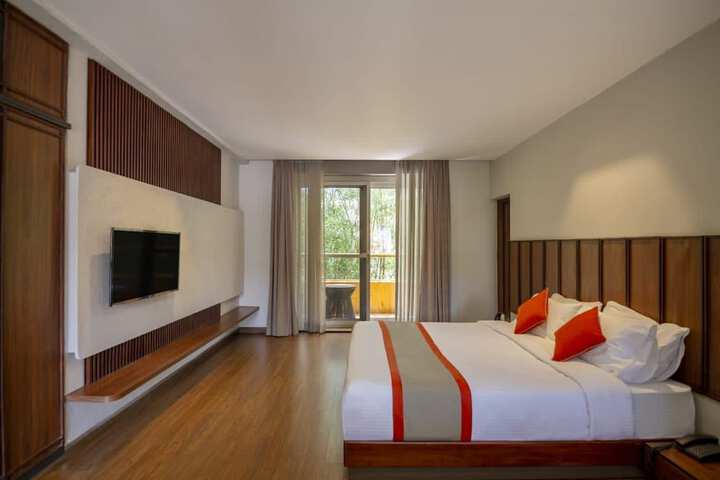 Room 4 of 23