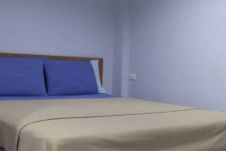 Room 6 of 31