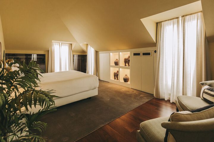Room 89 of 245