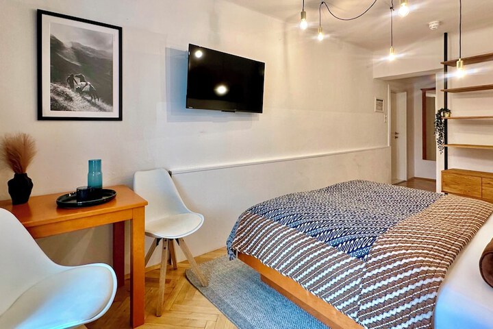 Room 55 of 109