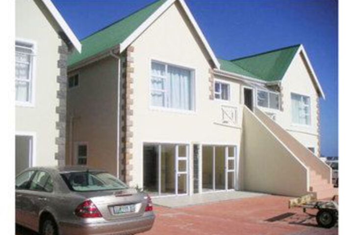 Waterside Living Blues Bay 16
