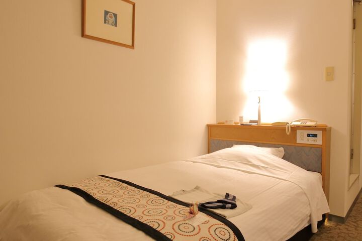 Room 7 of 56