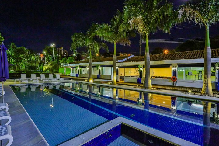 Pool Hotel