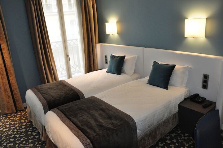 Room 5 of 31