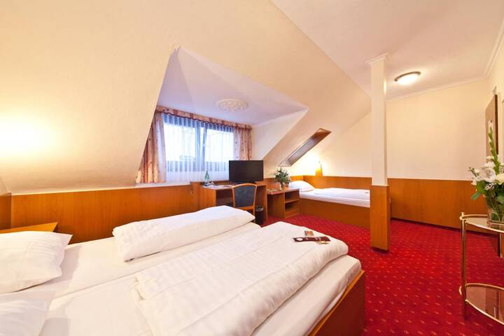 Room 18 of 39