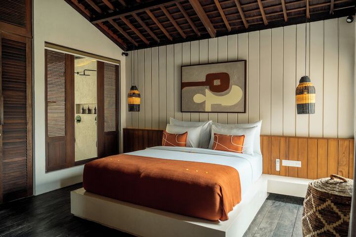 Room 10 of 73