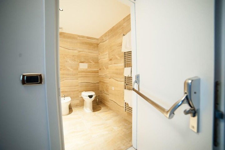 Room 19 of 31