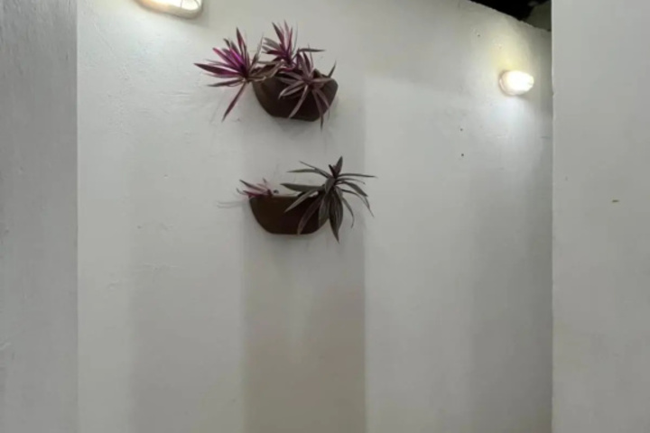 Room 10 of 17