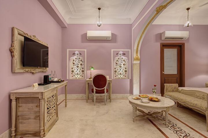 Room 20 of 84