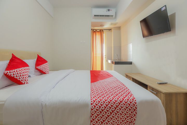 Room 2 of 15