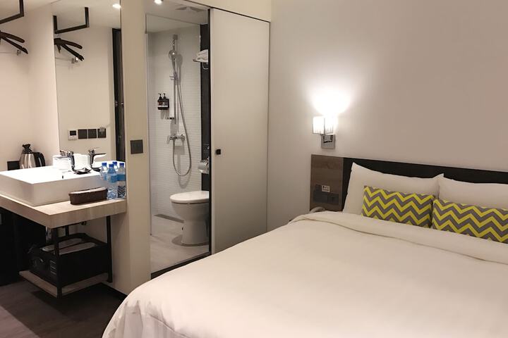 Room 41 of 99