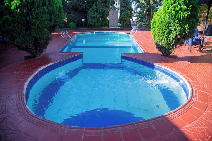 Pool 7 of 27