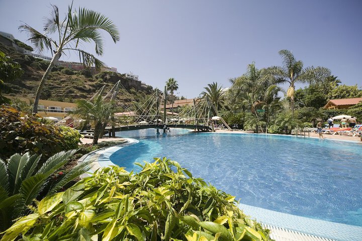 Pool Hotel