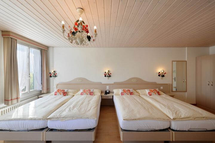 Room 14 of 37