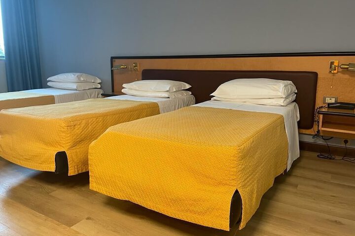 Room 6 of 21