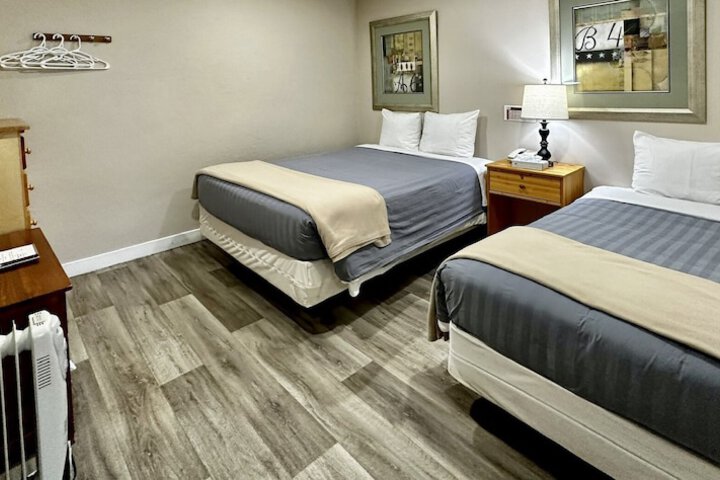 Room 10 of 53