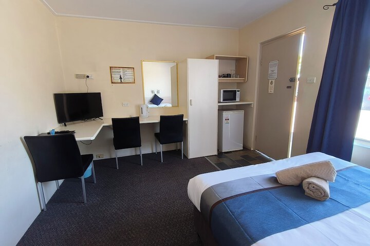 Room 26 of 43