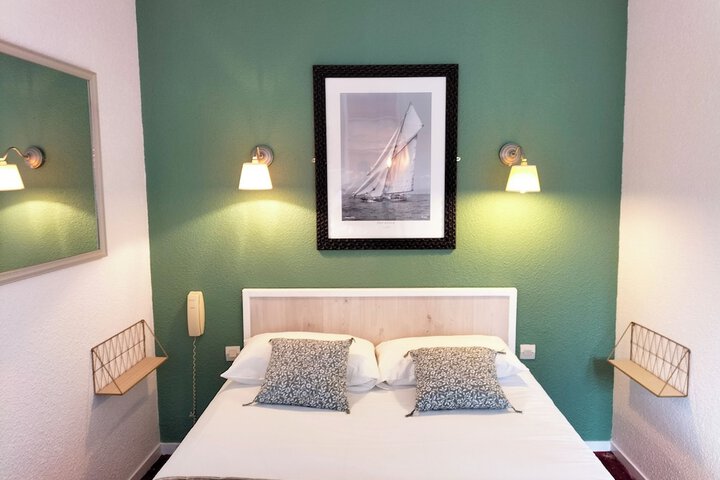 Room 34 of 116
