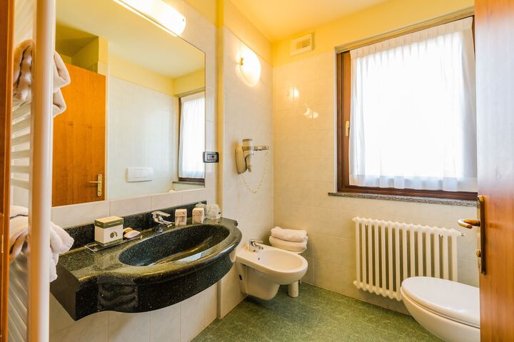 Clean Restrooms