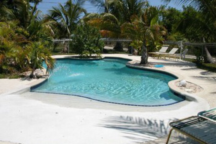 Pool 39 of 43