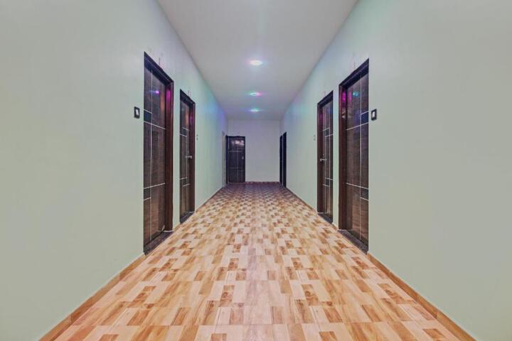 Hotel O Rr Lodging & Boarding