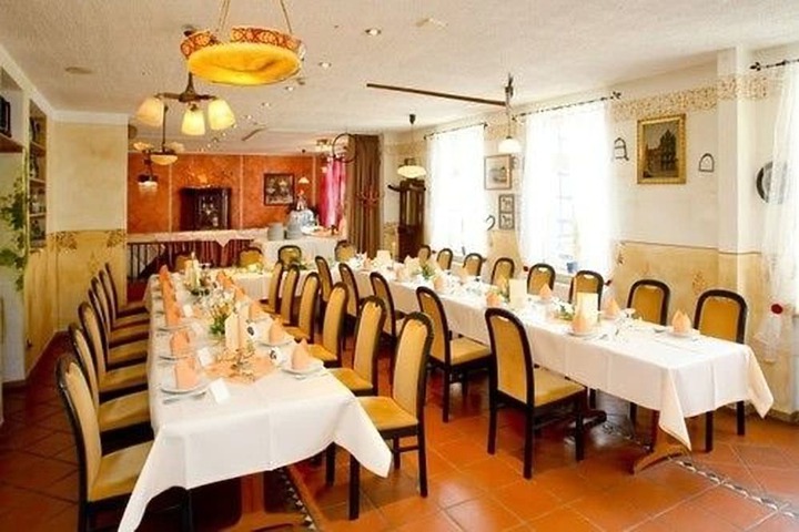 Dining Photos