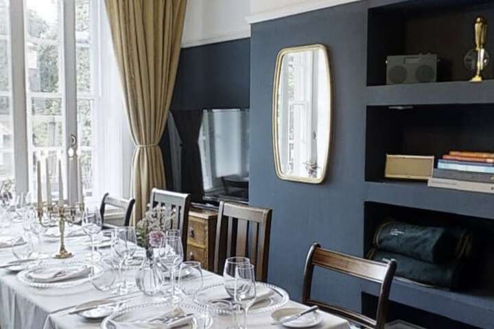 Dining 124 of 128