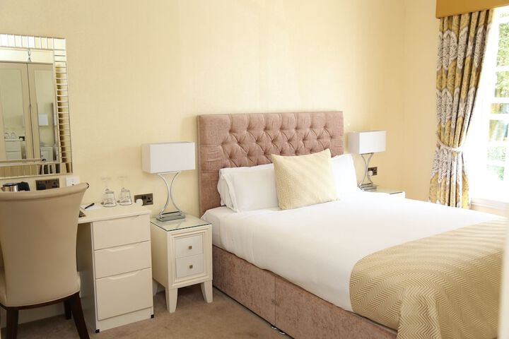 Room 15 of 65