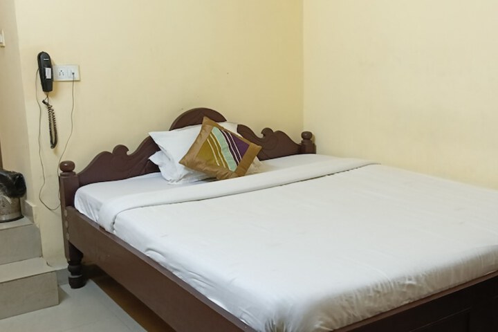 Room 9 of 61