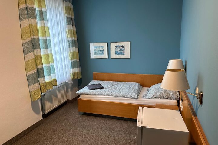 Room 3 of 54