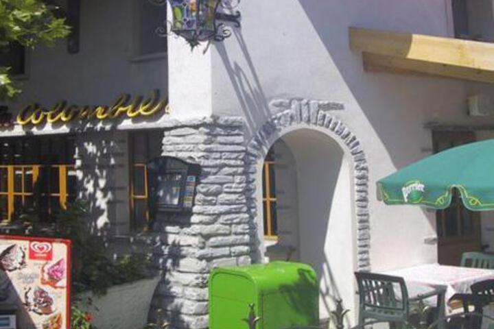 Hotel 1 of 3