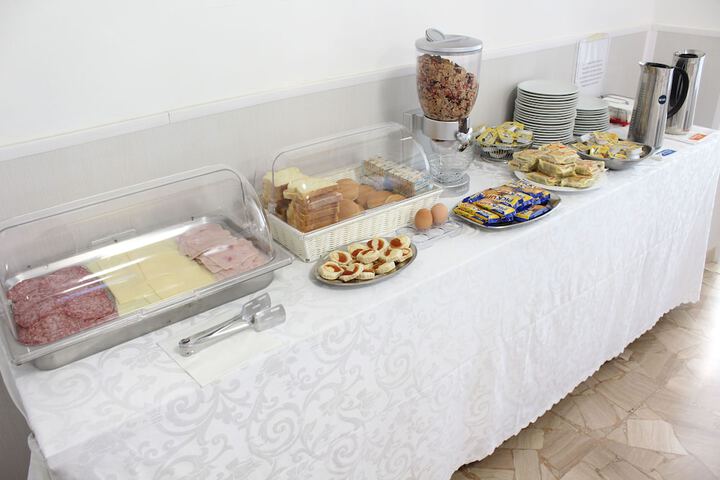 Dining 107 of 136