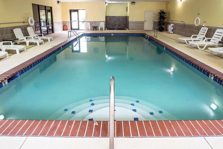 Pool 83 of 105