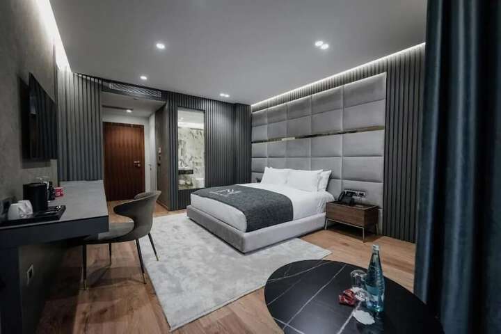 Room 21 of 52
