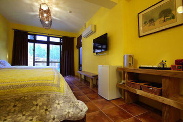 Room 37 of 53