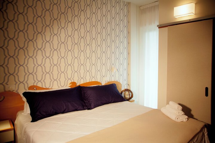 Room 19 of 39