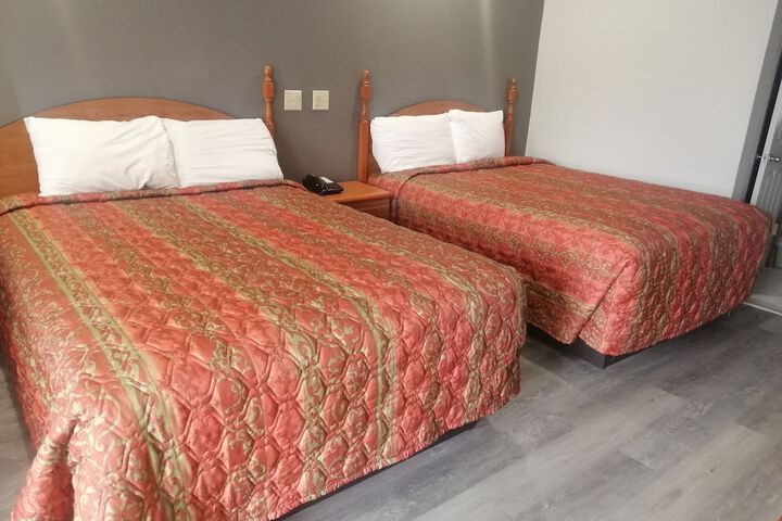 Room 9 of 22