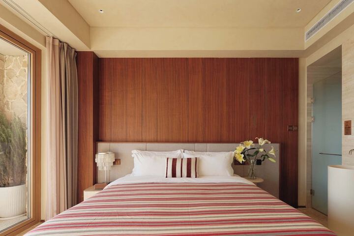 Room 17 of 101