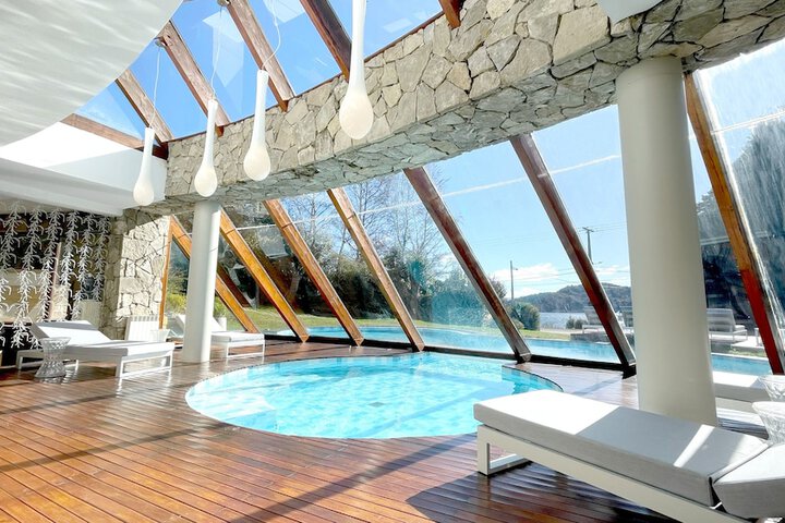 Pools & Facilities
