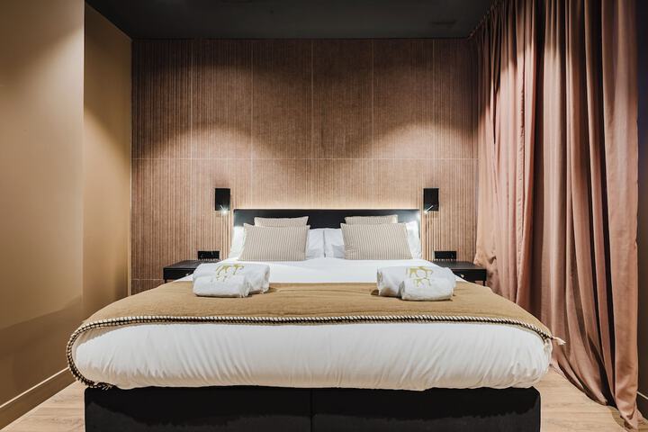 Room 9 of 45